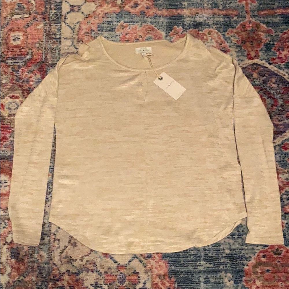 Key hole lucky sweater
